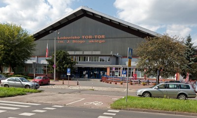 1280px-Torun,_Poland,_Tor-Tor_skating_rink