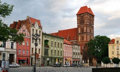 1024px-Toruń_-_Rynek_Nowomiejski_01