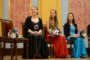 Laureatki pierwszej edycji Festiwalu. Od lewej: Anna Malesza, Maja Syrnicka, Youn Eunsol (fot. violintorun.tos.art.pl)