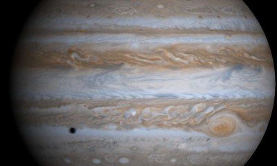 Jupiter_by_Cassini-Huygens