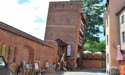 Leaning_Tower_in_Toruń