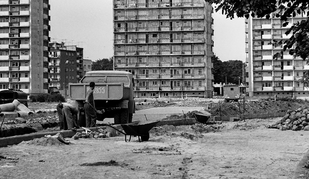 Aleje 700-lecia w budowie. Obecnie Aleje Jana Pawła II. 1967 rok. (fot. Andrzej Kamiński)