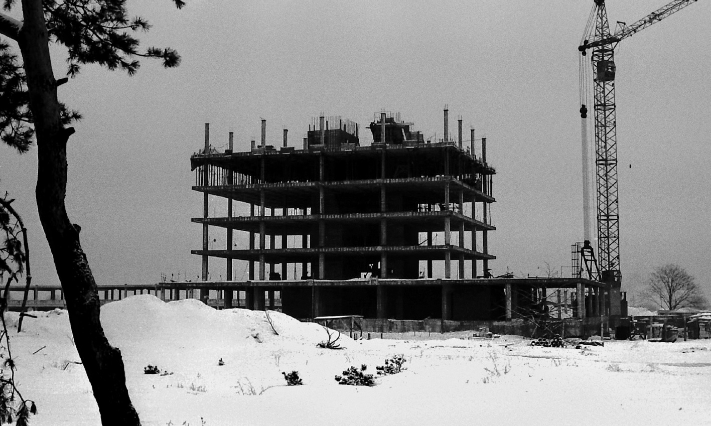 Budowa rektoratu Uniwersytetu Mikołaja Kopernika. 1968 rok. (fot. Andrzej Kamiński)
