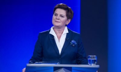 -Rozmowa_o_Polsce-_-_debata_Premier_Ewy_Kopacz_z_Beatą_Szydło,_19.10.2015_(22123407729)