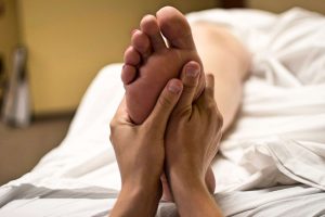 foot-massage-2277450_960_720(pixabay)