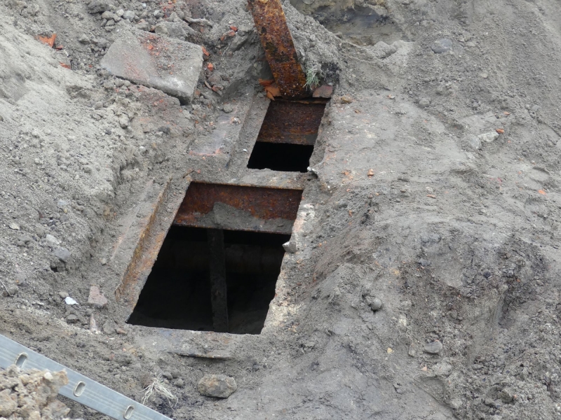 Wejście pod most odnaleziono w czasie prac budowlanych (fot. Sławomir Wojdyło/Biuro Miejskiego Konserwatora Zabytków)