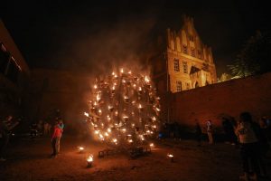 Installation de feu (fot. Facebook/Bella Skyway Festival )