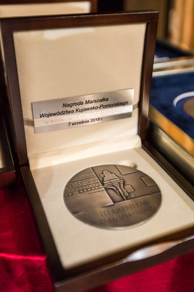 Medal Hereditas Saeculorum (fot. Szymon Zdziebło/Tarantoga.pl)